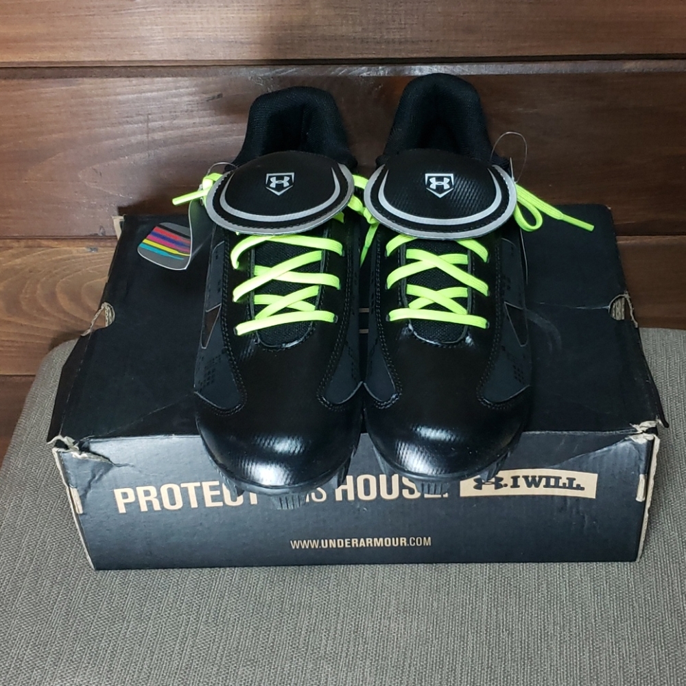 Under Armour 'Glyde' Womens Softball Cleats